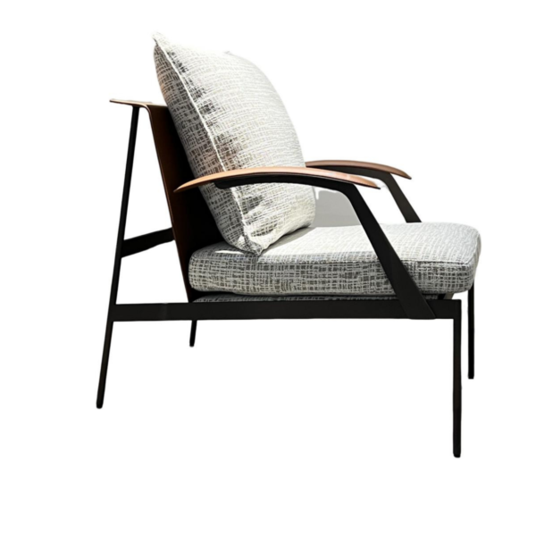 Kieran Chair – DVS DC – 178